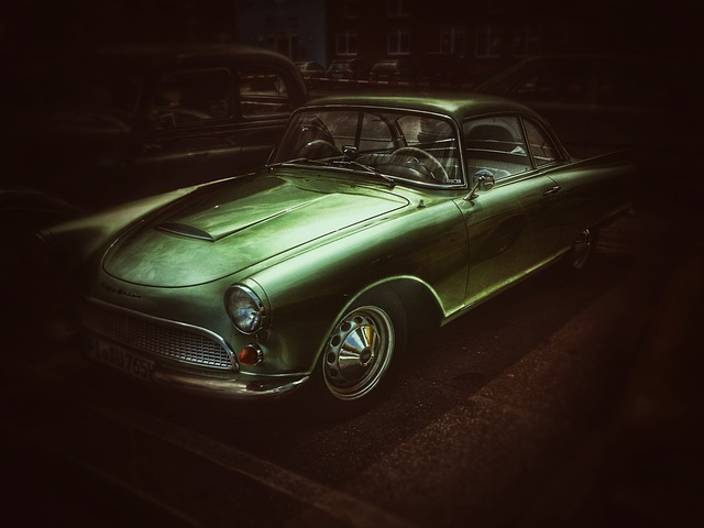 auto-body-refinishing-640x480-11796755.jpeg