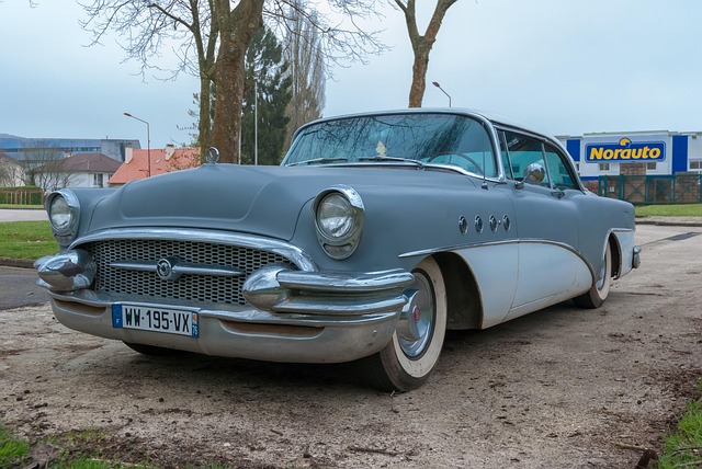 auto-body-refinishing-640x480-26586056.jpeg