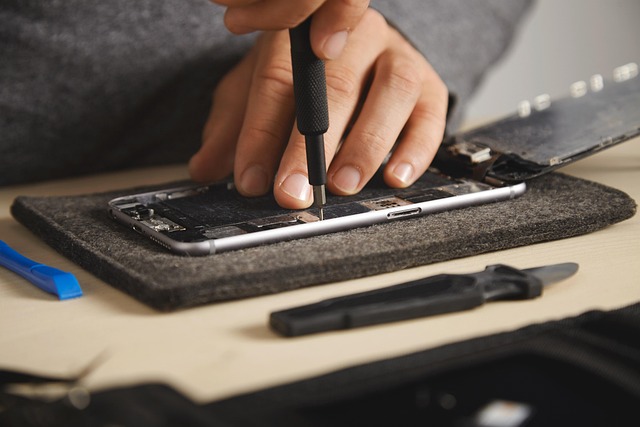 Uncovering Essential Tools for Efficient Frame Straightening Services