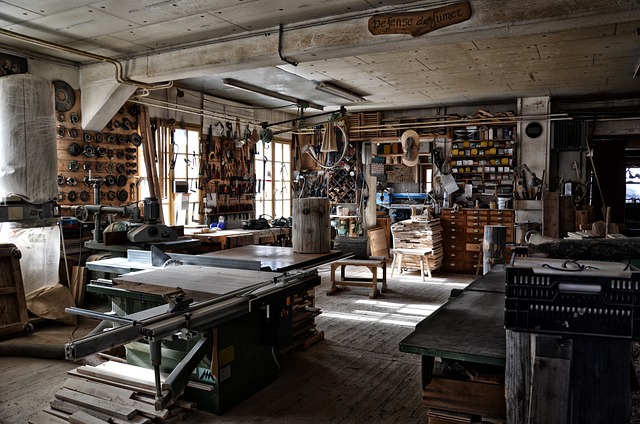 auto-body-workshop-640x480-10899408.jpeg
