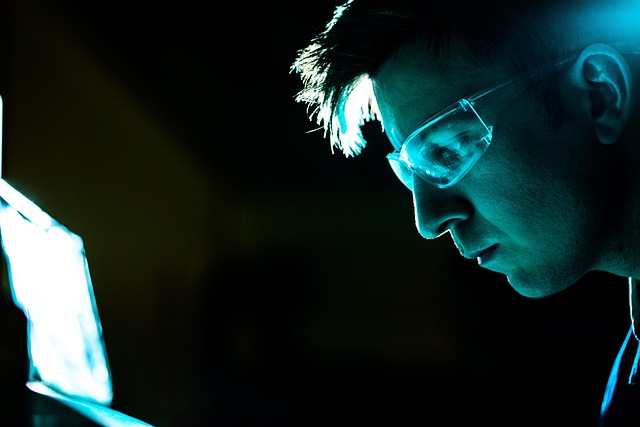 Computerized Frame Measurement: Digital Revolution vs. Manual Tradition