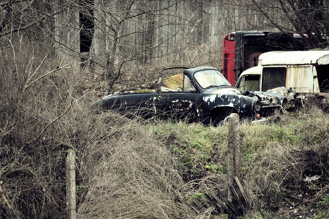 auto-body-workshop-640x480-45438066.jpeg