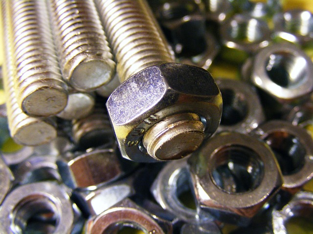 auto-repair-workshop-640x480-9433845.jpeg