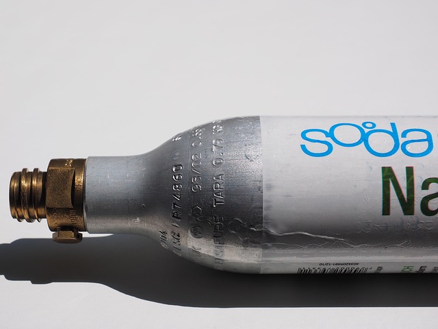 Revolutionizing Auto Paint Services: Advanced Spray Tech Benefits