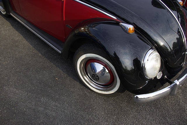 car-body-restoration-640x480-12422317.jpeg