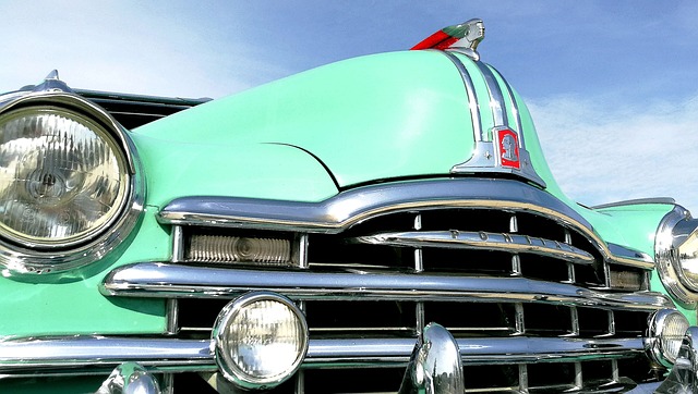Unveiling Success: Key Factors for Optimal Car Paint Restoration