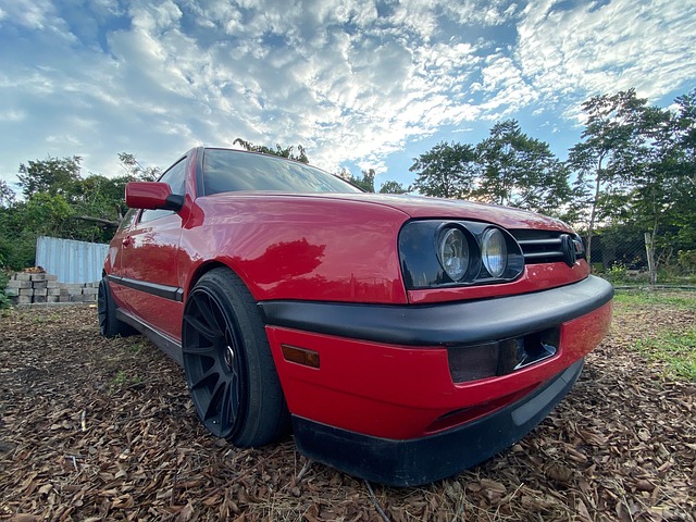 car-body-restoration-640x480-39558134.jpeg