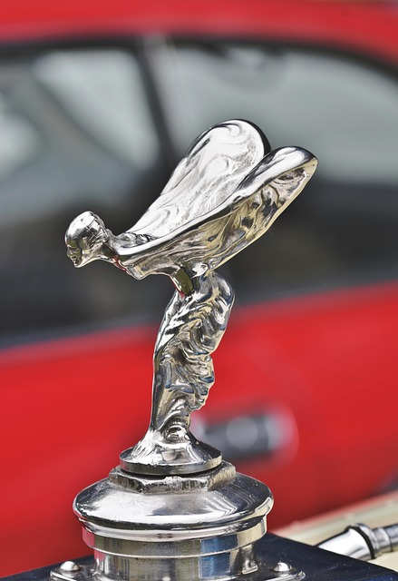 Heated Windshield Replacement: Safeguarding Against Cold Weather Hazards