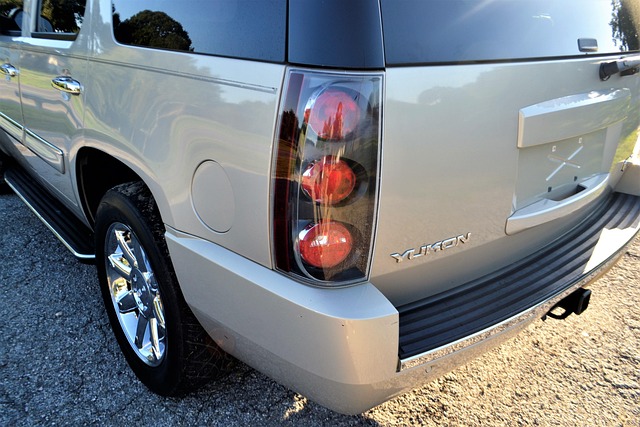 Close By Collision Repair: Modern Materials, Specialized Care for Local Cars
