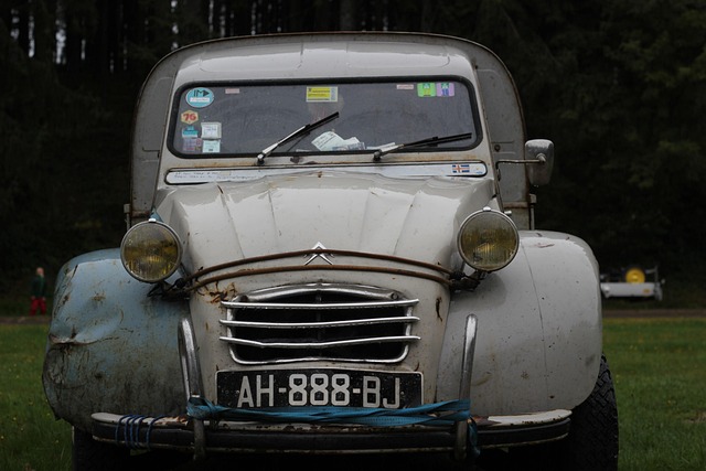 Mastering B-Pillar Replacement: Step-by-Step Guide for Safe Vehicle Restoration