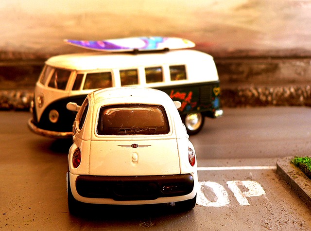 car-collision-repair-640x480-57084194.jpeg