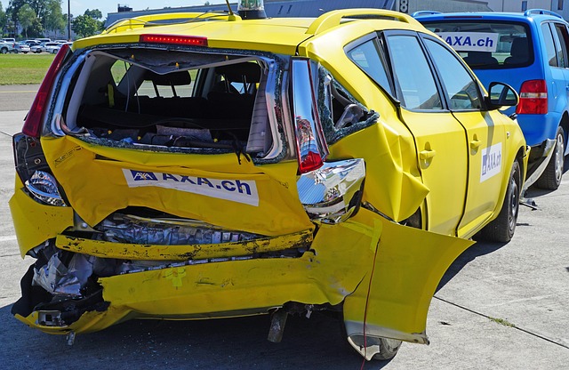 car-collision-repair-640x480-97894876.jpeg