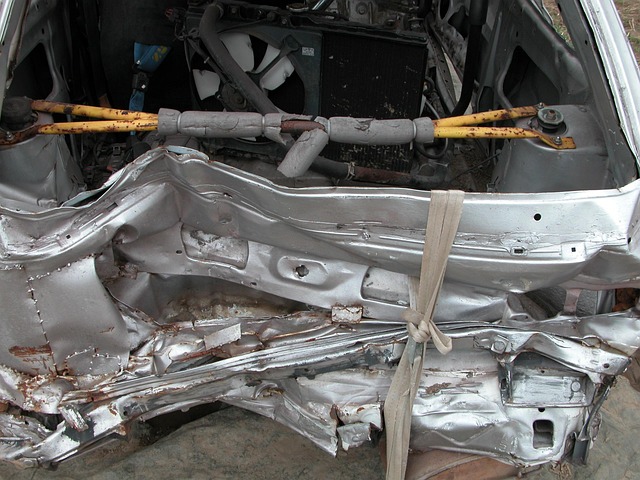 car-crash-damage-640x480-29620380.jpeg