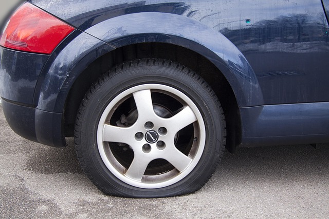 car-crash-damage-640x480-4262813.jpeg