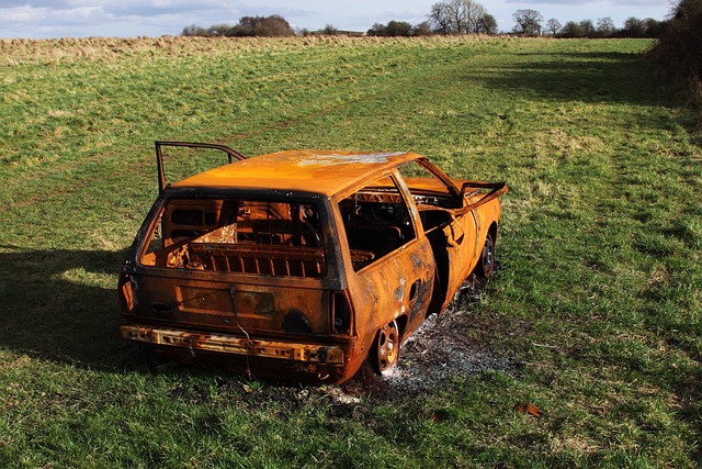 car-crash-damage-640x480-44083014.jpeg