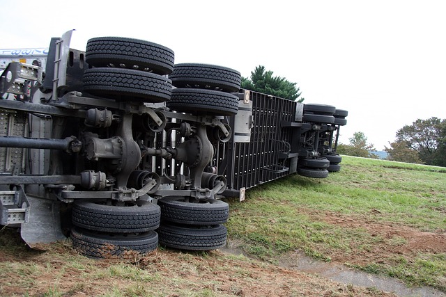 car-crash-damage-640x480-81078164.jpeg