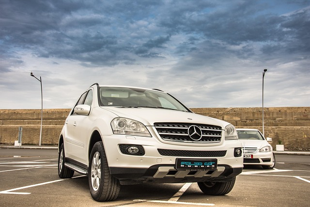 car-hail-damage-repair-640x480-79937944.jpeg