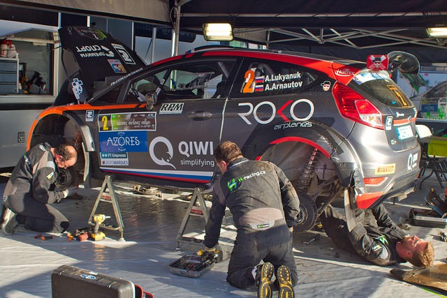 Collision Frame Repair Costs 2025: Rising Trends & Implications