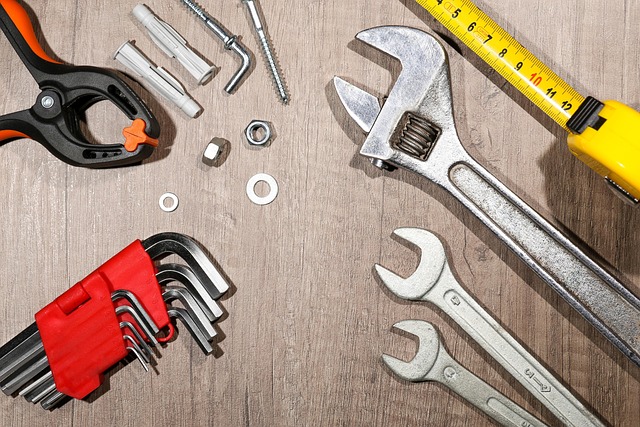 collision-repair-tools-640x480-47935838.jpeg