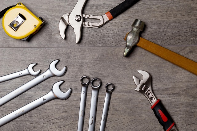 collision-repair-tools-640x480-61287680.jpeg
