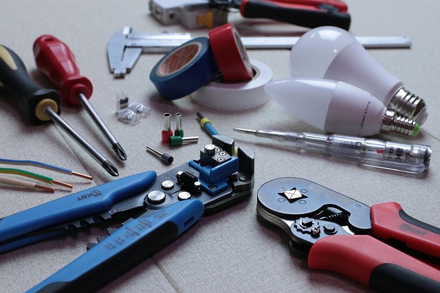 collision-repair-tools-640x480-7368630.jpeg