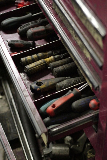 collision-repair-tools-640x480-79759962.jpeg