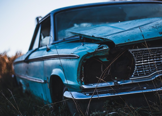 damaged-car-bumper-640x480-59738592.jpeg
