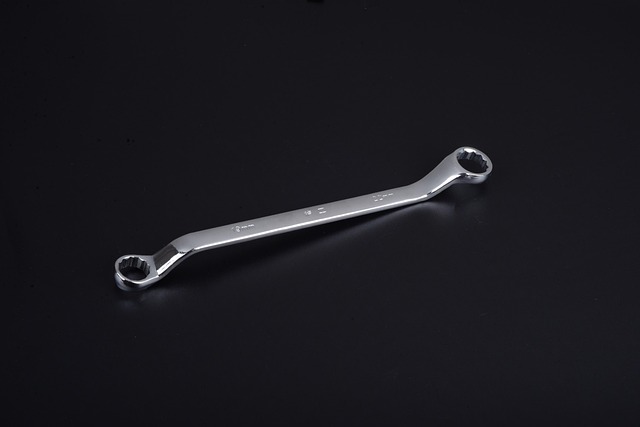 dent-removal-tools-640x480-37015790.jpeg