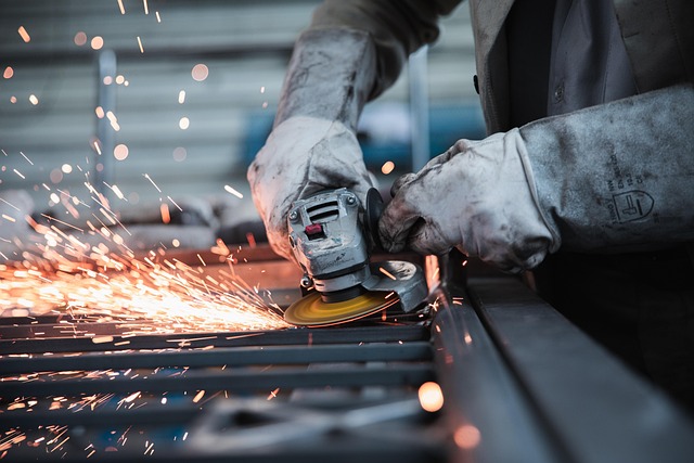 Uncovering Damage: Essential Tools for Accurate Transmission Inspection Post-Accident
