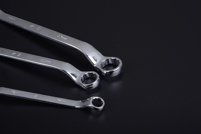 dent-removal-tools-640x480-69825117.jpeg