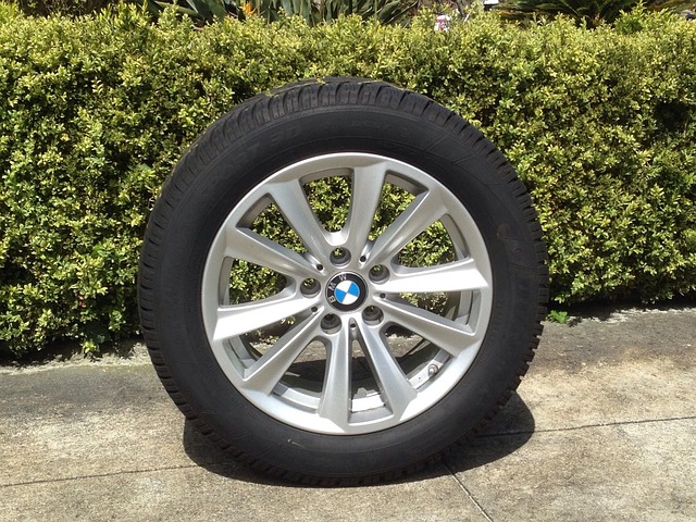 paintless-dent-repair-640x480-32332044.jpeg