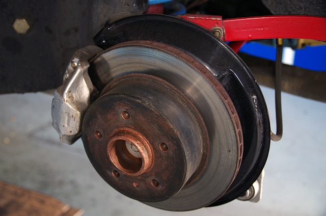 vehicle-repair-shop-640x480-72421742.jpeg