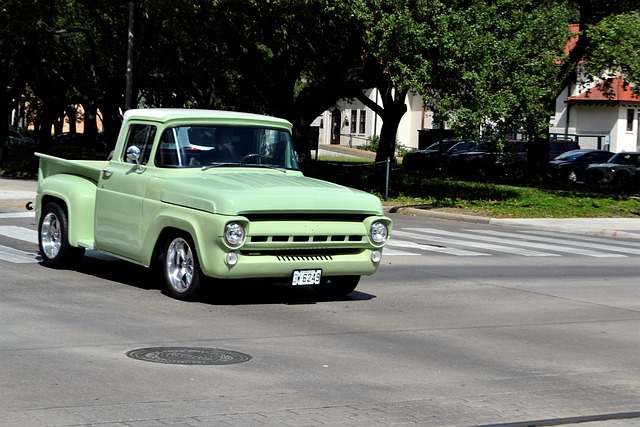 vehicle-restoration-process-640x480-32912399.jpeg