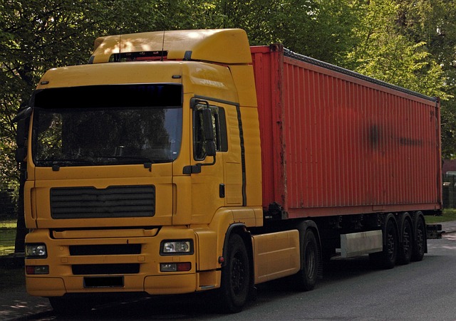 Decoding Vehicle Crash Repair Costs: Labor, Parts, and Estimation Breakdown