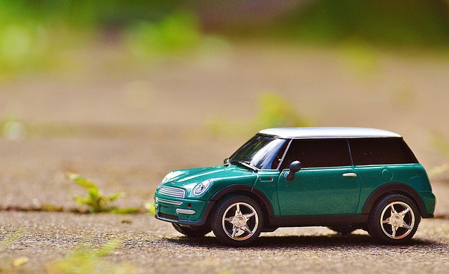 Dent Repair Near Me: Weighing Pros and Cons for Convenient Fixings