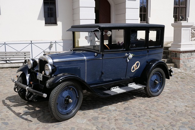 vehicle-restoration-process-640x480-70024309.jpeg