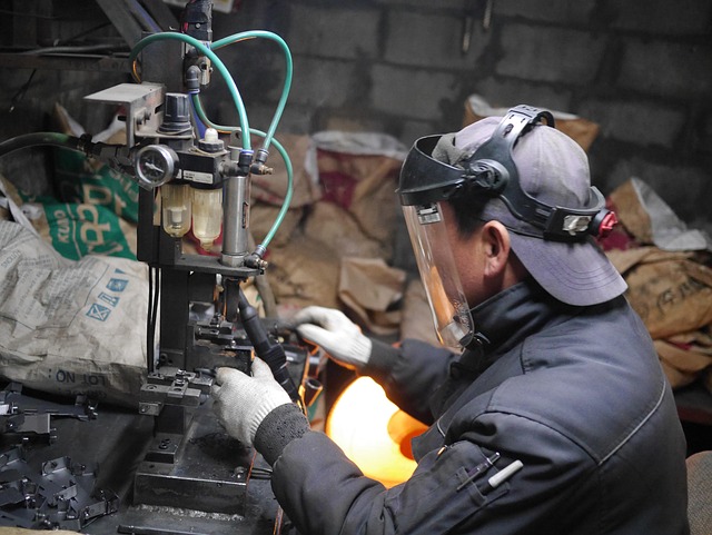 vehicle-restoration-process-640x480-7514302.jpeg