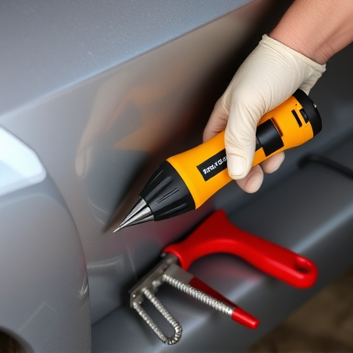 dent-removal-tools-640x480-7331880.jpeg