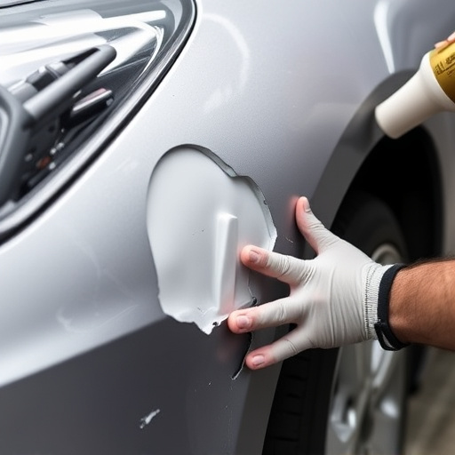 car-dent-repair-640x480-49019971.jpeg