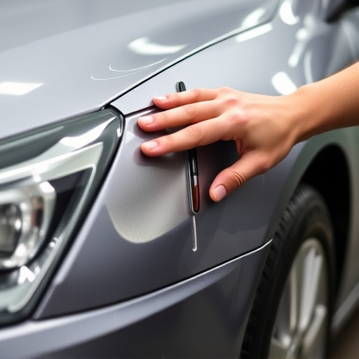 car-dent-repair-640x480-31512704.jpeg